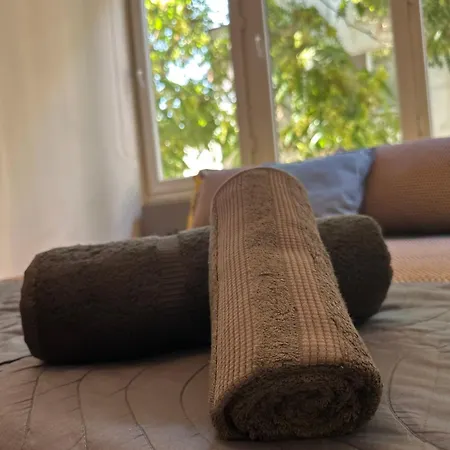 No:6 Luxury Comfort Art House Appartamento