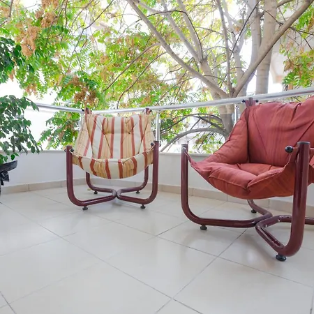 No:6 Luxury Comfort Art House Διαμέρισμα *