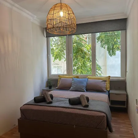 Apartment No:6 Luxury Comfort Art House
