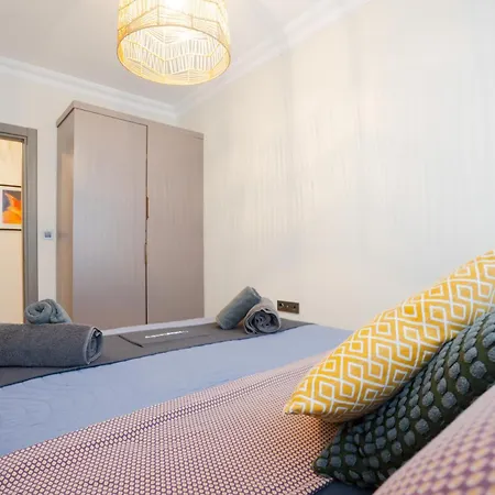 Apartment No:6 Luxury Comfort Art House