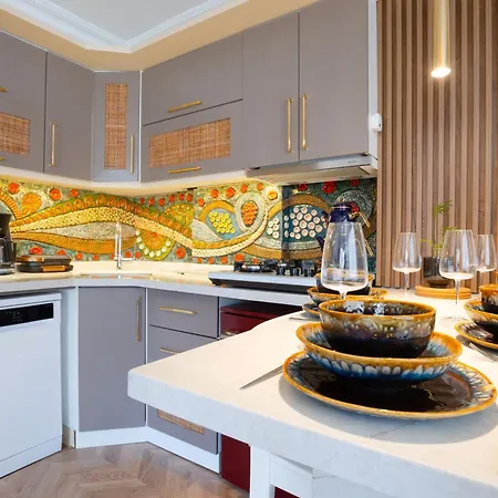 No:6 Luxury Comfort Art House Apartment Antalya