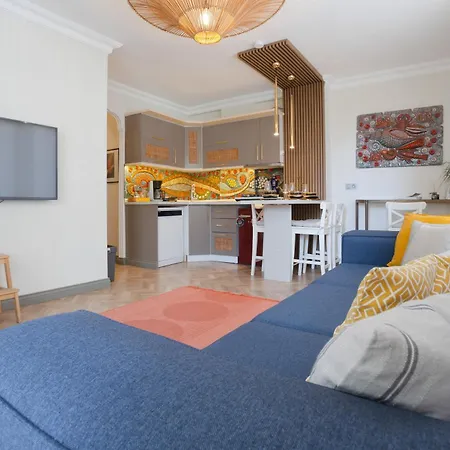 Apartment No:6 Luxury Comfort Art House *