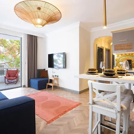 No:6 Luxury Comfort Art House